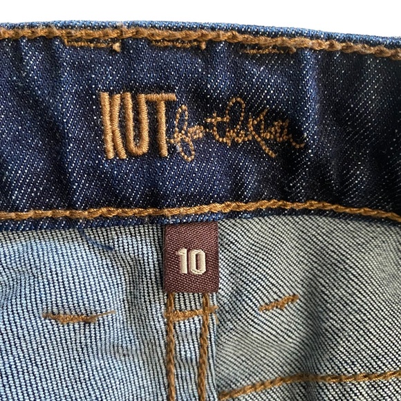 Kut from the Kloth Catherine Boyfriend Jeans 10 - Picture 7 of 15